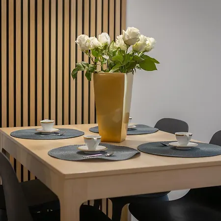 Gambit, Ogrody Pieniawskie, Myweek *