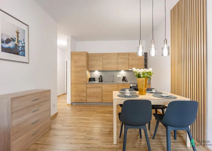 아파트 Gambit, Ogrody Pieniawskie, Myweek 폴라니카-즈루이