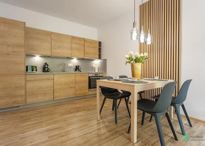 Gambit, Ogrody Pieniawskie, Myweek 아파트 *