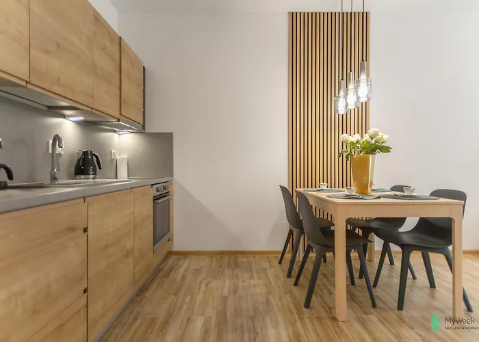 Gambit, Ogrody Pieniawskie, Myweek 아파트 *